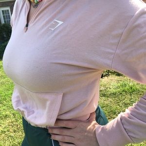Light pink cropped gymshark sweatshirt